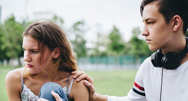 teen-boy-consoling-an-upset-girl-650×350 teen-boy-consoling-an-upset-girl-650x350